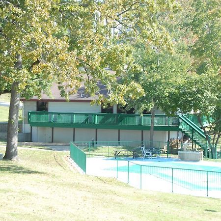 Ramada Branson Hotel And Resort Kültér fotó