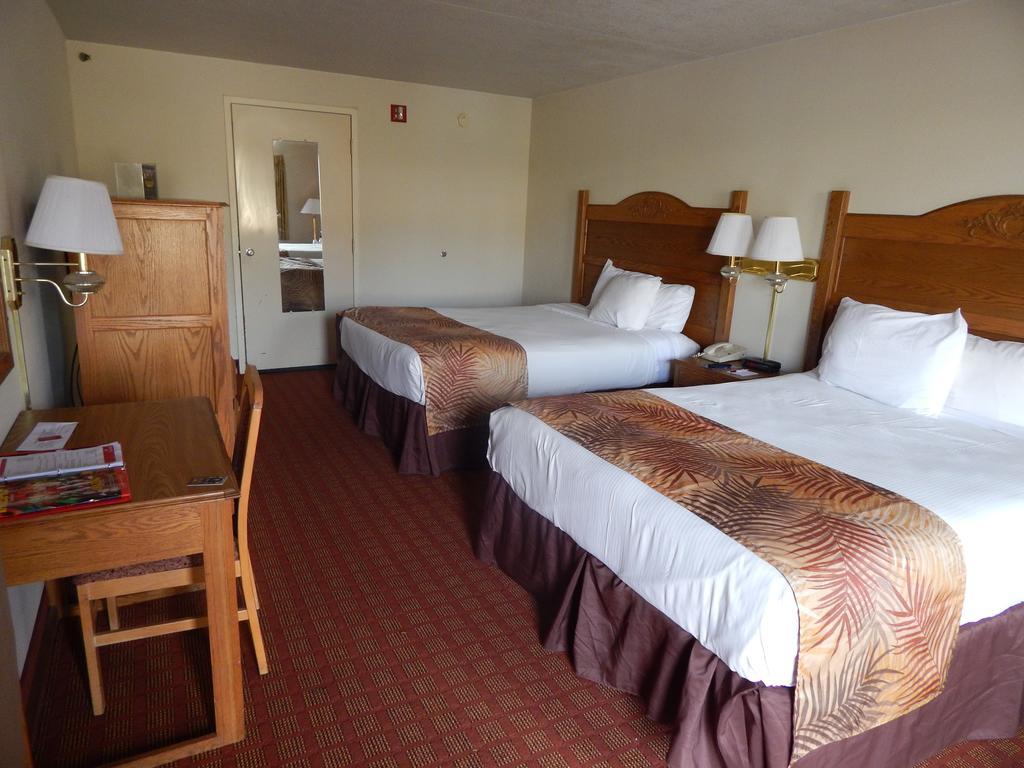 Ramada Branson Hotel And Resort Kültér fotó