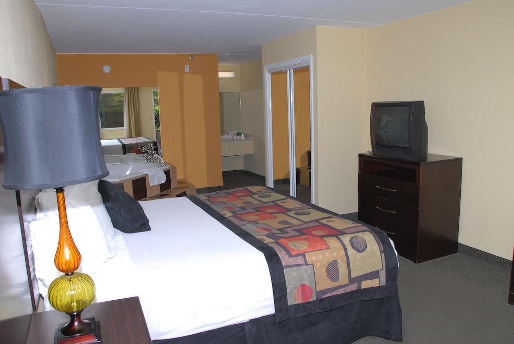 Ramada Branson Hotel And Resort Szoba fotó