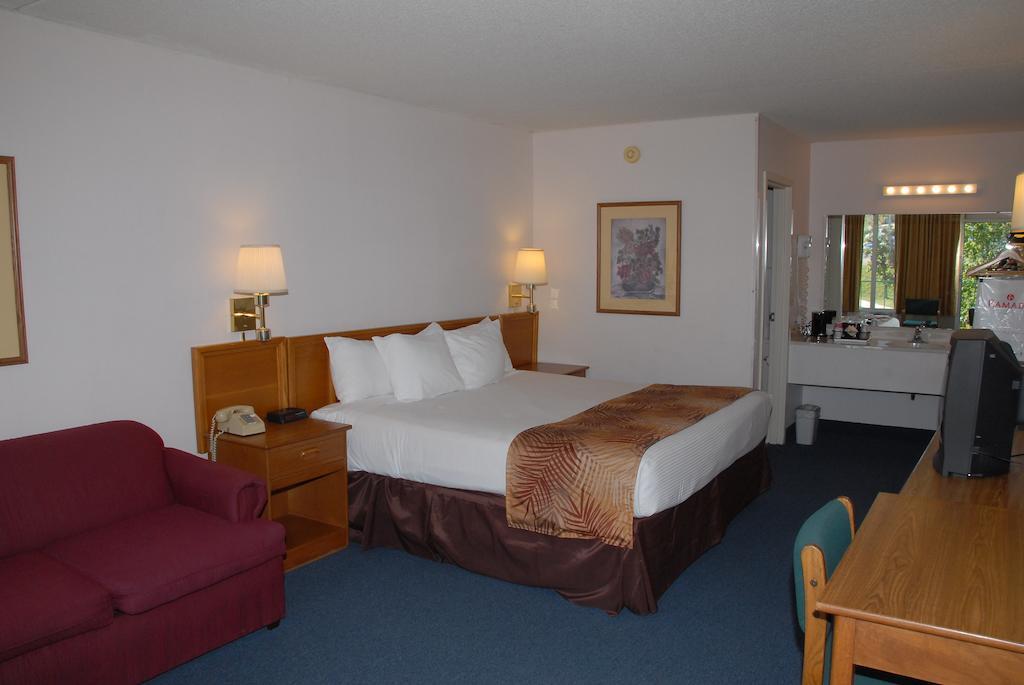 Ramada Branson Hotel And Resort Szoba fotó